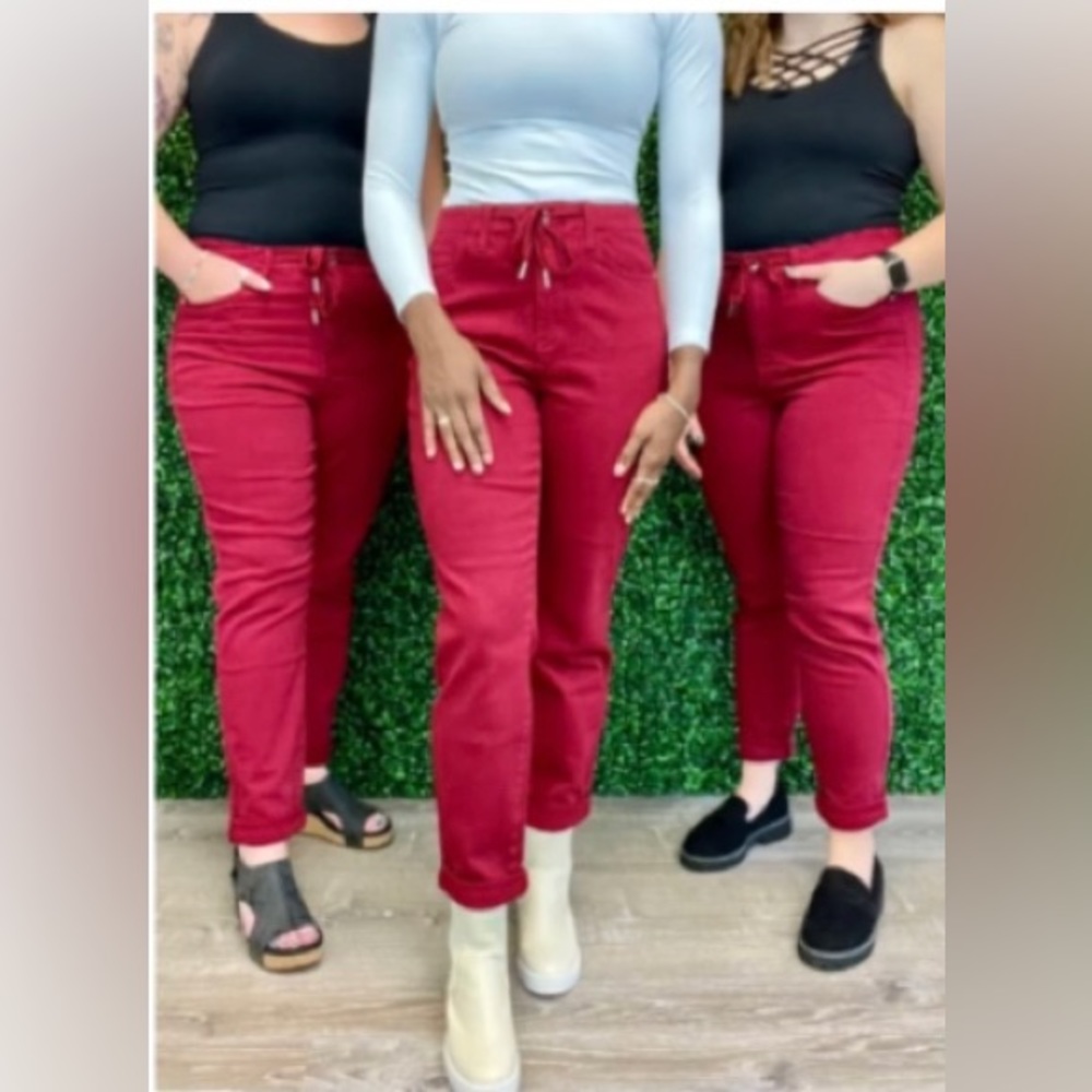 Judy Blue Crimson Joggers